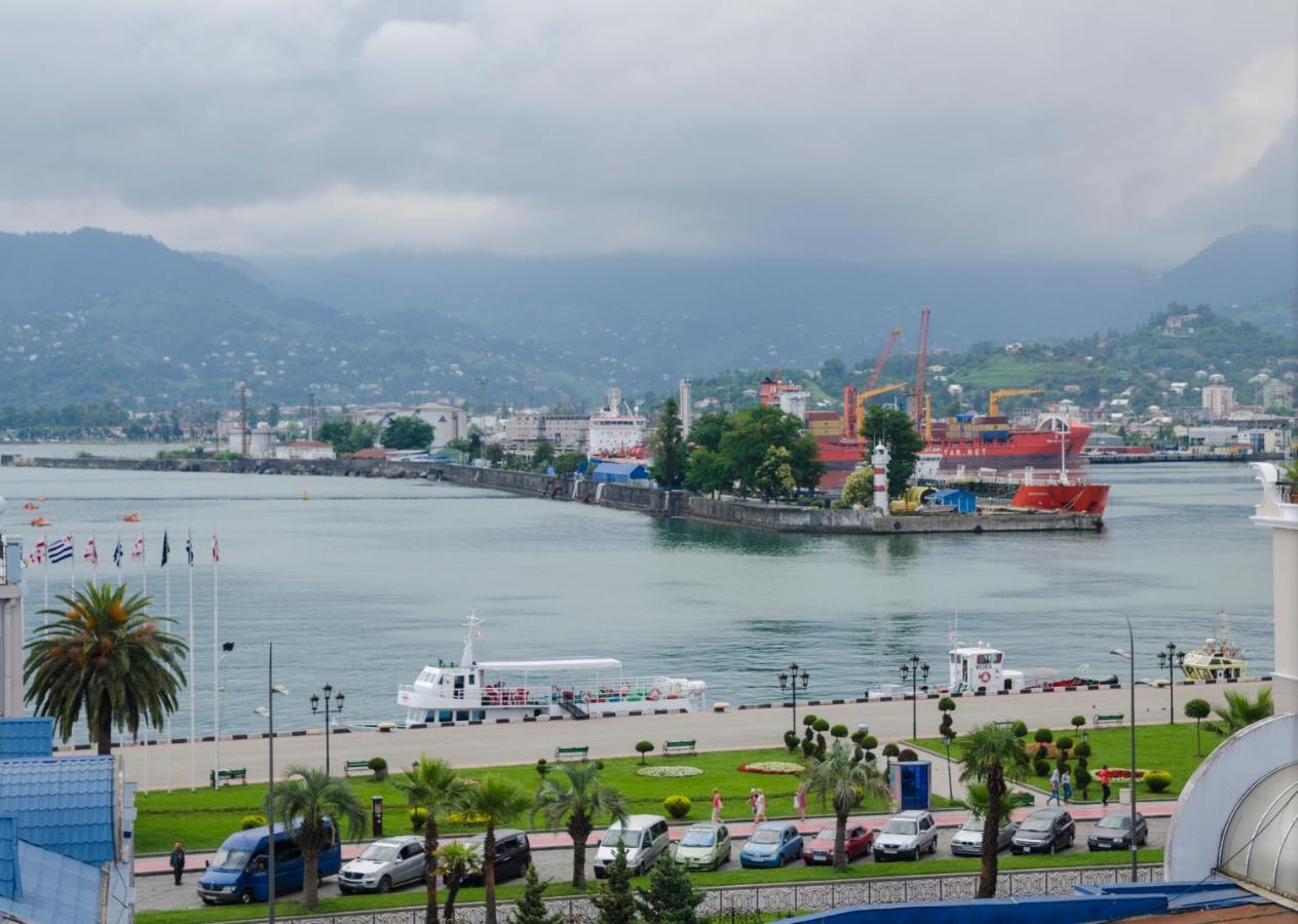 Anadolu Star Hotel & Casino Batumi Exterior photo