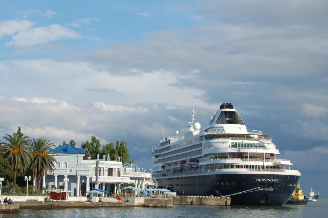 Anadolu Star Hotel & Casino Batumi Exterior photo